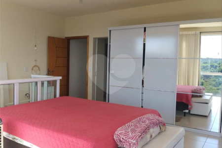 Chácara à venda com 3 suítes em Ribeirão dos Porcos, Atibaia, SP