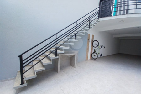Sobrado à venda com 2 quartos, sendo 1 suíte, em Jardim Patente Novo, São Paulo, SP