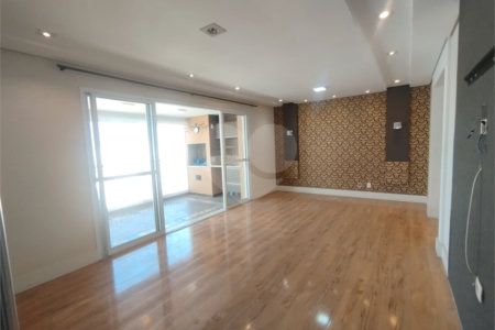 Apartamento à venda com 3 quartos, sendo 1 suíte,  no Centro, São Bernardo do Campo, SP