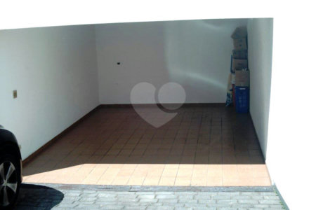 Casa à venda com 4 quartos, sendo 2 suítes, em Jardim Pinheiros, São Paulo, SP