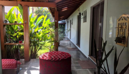 Sobrado à venda ou para alugar com 5 quartos, sendo 3 suítes,  em Jardim Marajoara, São Paulo, SP