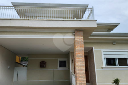 Casa à venda com 4 suítes no condomínio Pedra Grande, Atibaia - SP