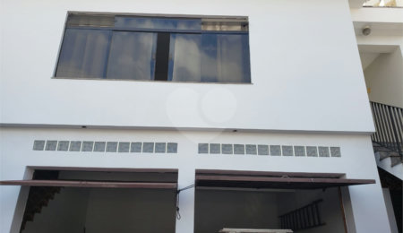 Sobrado à venda com 3 quartos, sendo 1 suíte,  em Vila Guaca, São Paulo, SP