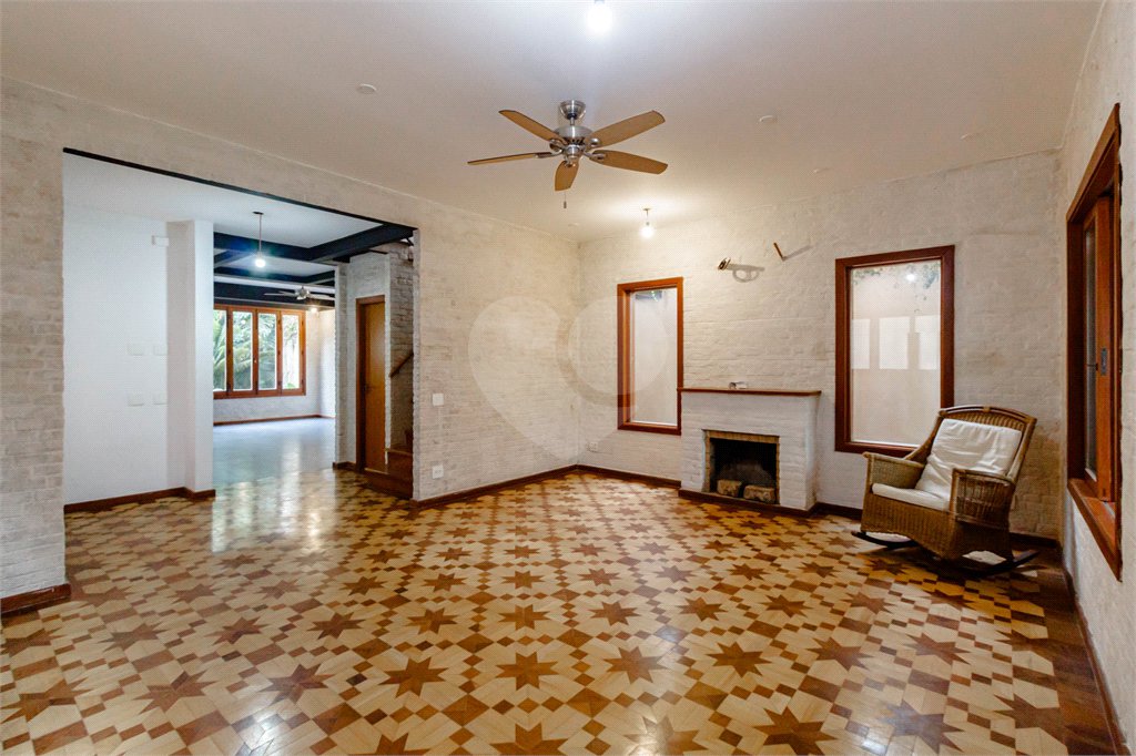 Casa à venda com 3 quartos, sendo 2 suítes, em Jardim América, São Paulo, SP