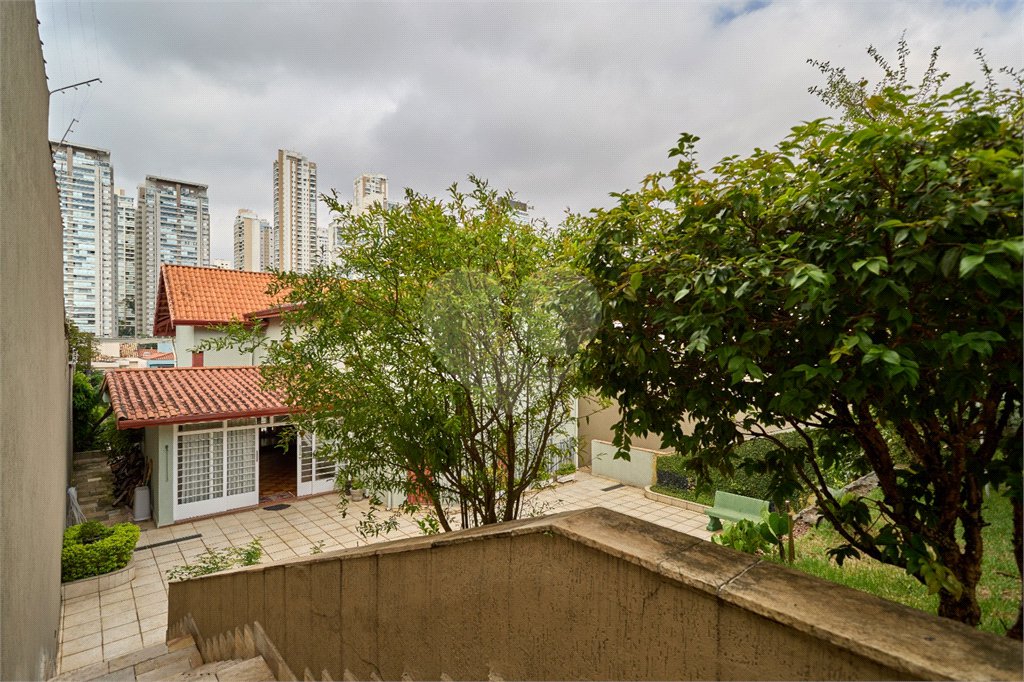 Sobrado à venda com 4 quartos, sendo 1 suíte, em Brooklin Velho, São Paulo, SP