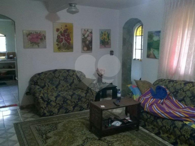 Casa à venda com 4 quartos, sendo 1 suíte,  em Santana, São Paulo, SP