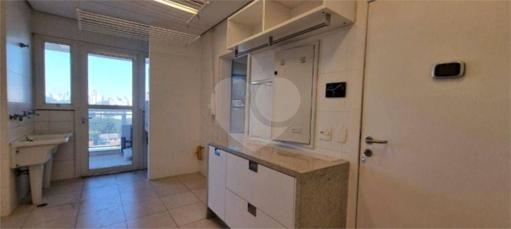 Apartamento à venda com 3 suítes em Vila Mariana, São Paulo, SP
