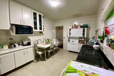 Sobrado à venda com 3 quartos, sendo 1 suíte, em Cupecê, São Paulo, SP