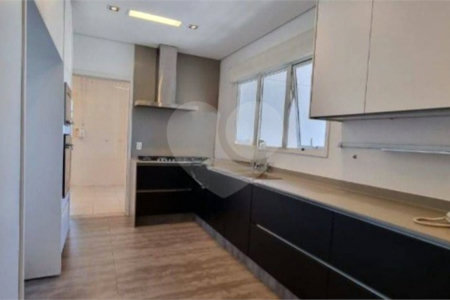 Apartamento à venda com 3 suítes em Vila Mariana, São Paulo, SP