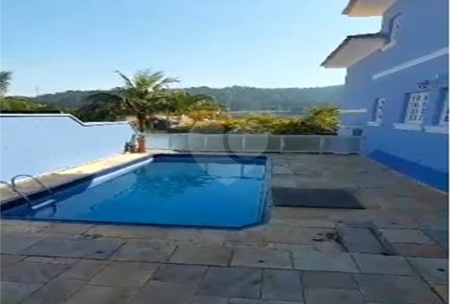 Casa à venda com 4 quartos, sendo 2 suítes,  no condomínio Res Jardim Itatinga, São Paulo - SP