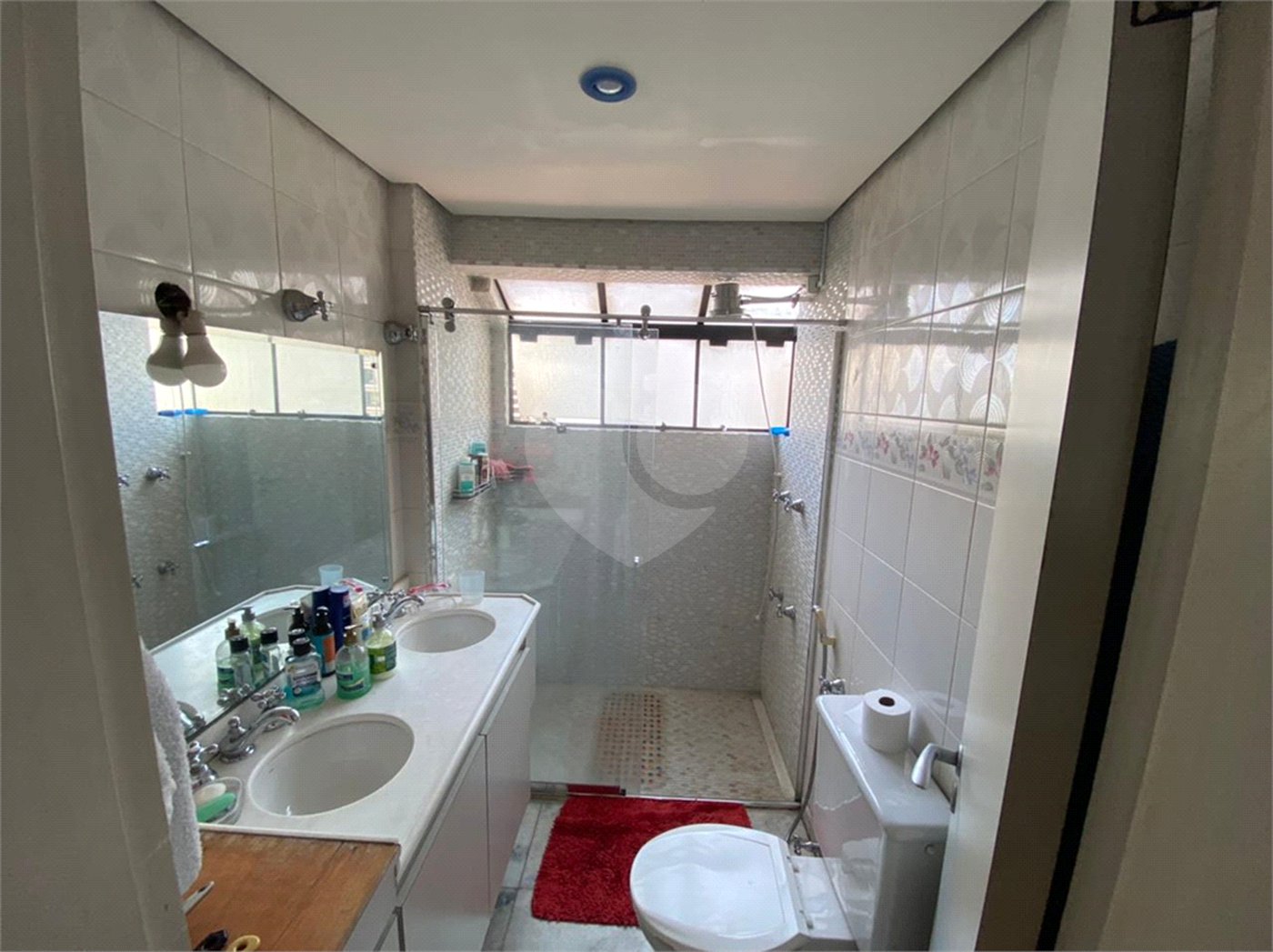 Apartamento à venda com 4 quartos, sendo 1 suíte, em Campo Belo, São Paulo, SP