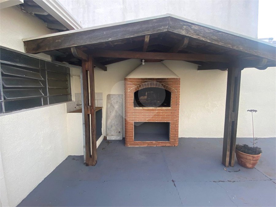Casa à venda com 3 quartos, sendo 1 suíte, no Centro, Araraquara, SP