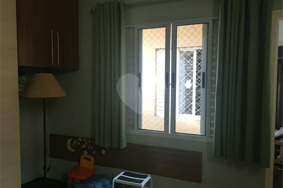 Casa à venda com 3 quartos, sendo 1 suíte, no condomínio Cond Res Paineiras, São Paulo - SP