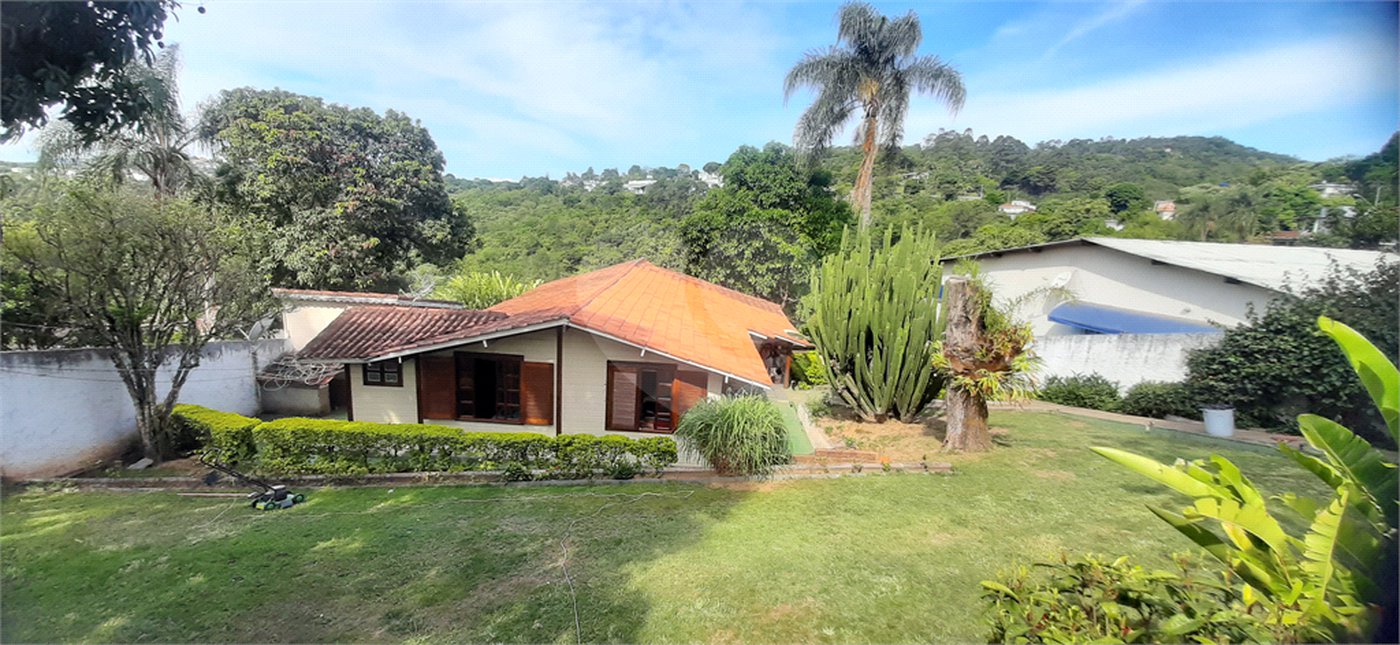Casa Térrea à venda com 3 quartos, sendo 1 suíte,  em Serra da Cantareira, Mairiporã, SP