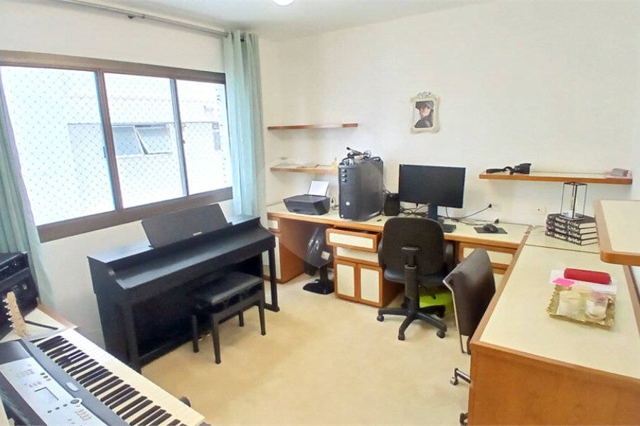 Apartamento à venda com 4 quartos, sendo 2 suítes, em Santana, São Paulo, SP