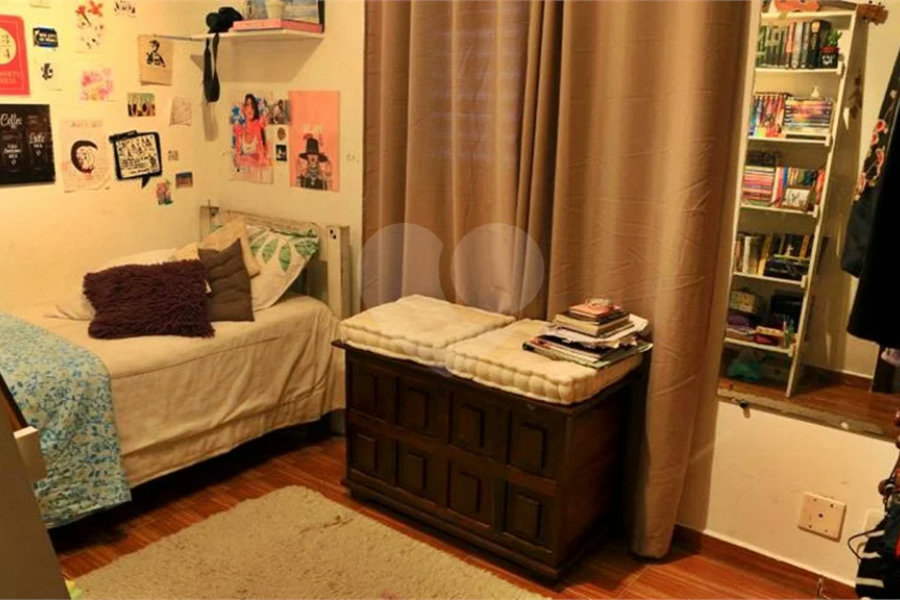 Sobrado à venda com 3 quartos, sendo 1 suíte, em Tremembé, São Paulo, SP