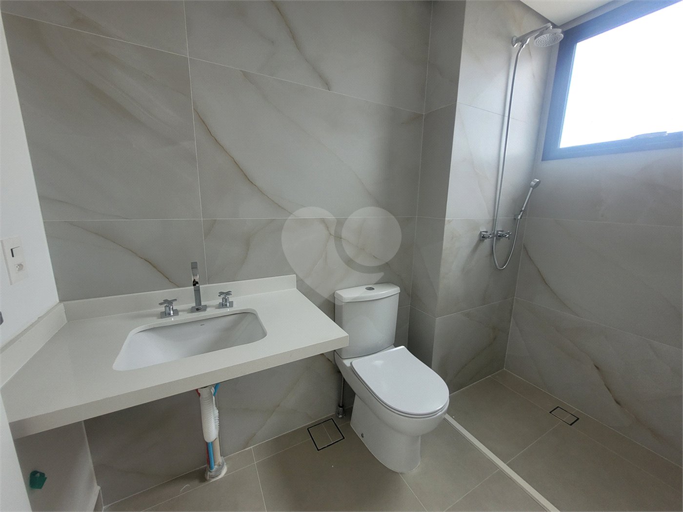 Apartamento à venda com 3 suítes em Parque Campolim, Sorocaba, SP