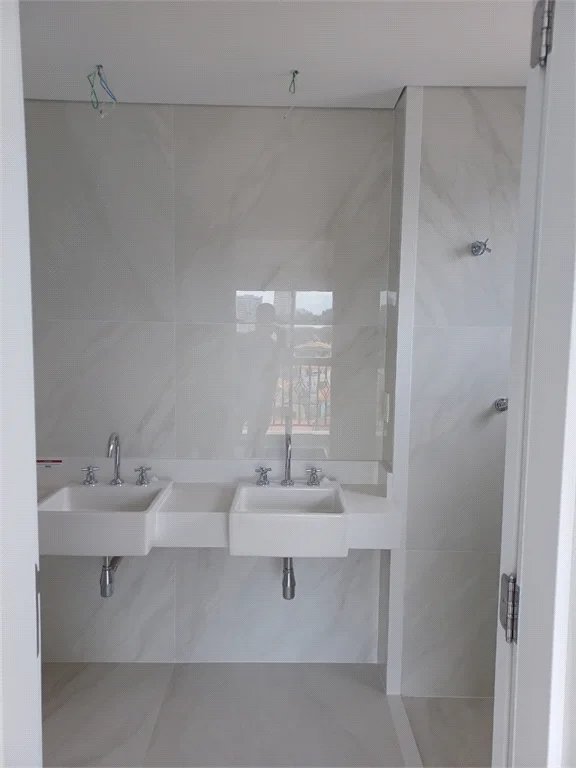 Cobertura à venda com 3 quartos, sendo 2 suítes, em Lapa, São Paulo, SP