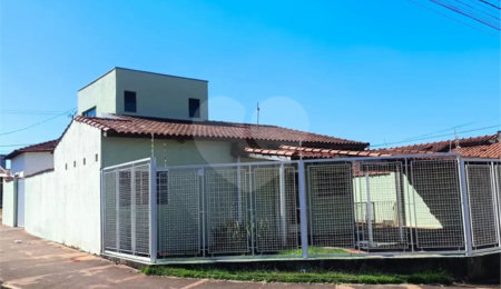 Casa à venda com 4 quartos em Parque Gramado II, Araraquara, SP