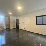 Casa Assobradada com 3 suítes na Vila Thais em Atibaia