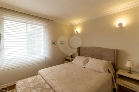 Apartamento à venda com 3 quartos, sendo 2 suítes, em Alto da Boa Vista, São Paulo, SP
