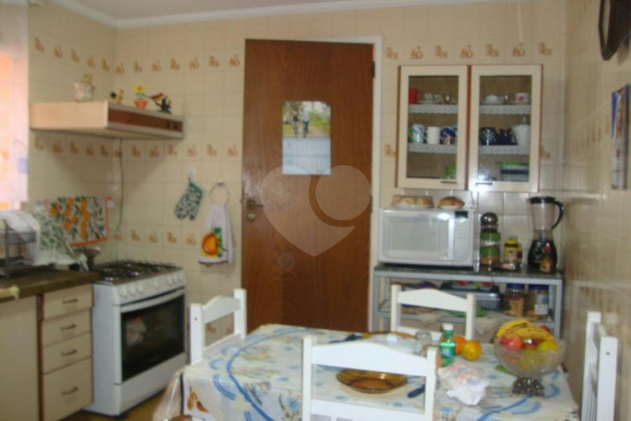 Sobrado à venda com 3 quartos, sendo 1 suíte, em Parada Inglesa, São Paulo, SP