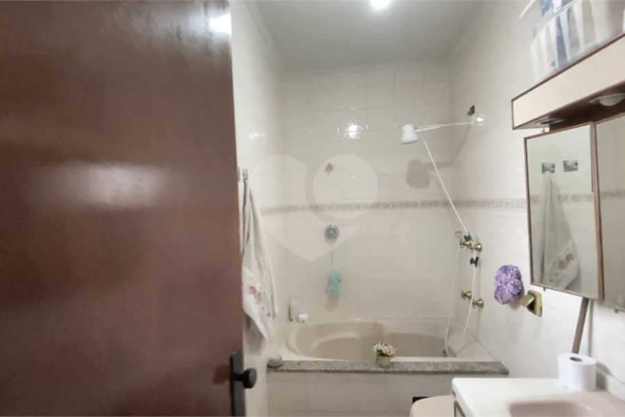 Casa à venda com 4 quartos, sendo 2 suítes, em Jardim Guanca, São Paulo, SP