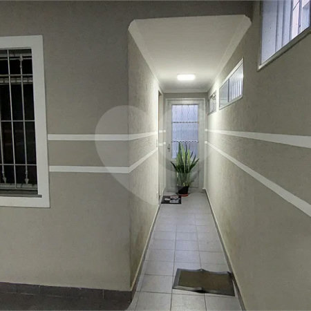 Casa à venda com 3 quartos, sendo 1 suíte,  em Vila Gustavo, São Paulo, SP