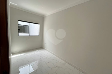 Casa de Vila à venda com 2 quartos, sendo 1 suíte, em Vila Nova Sorocaba, Sorocaba, SP
