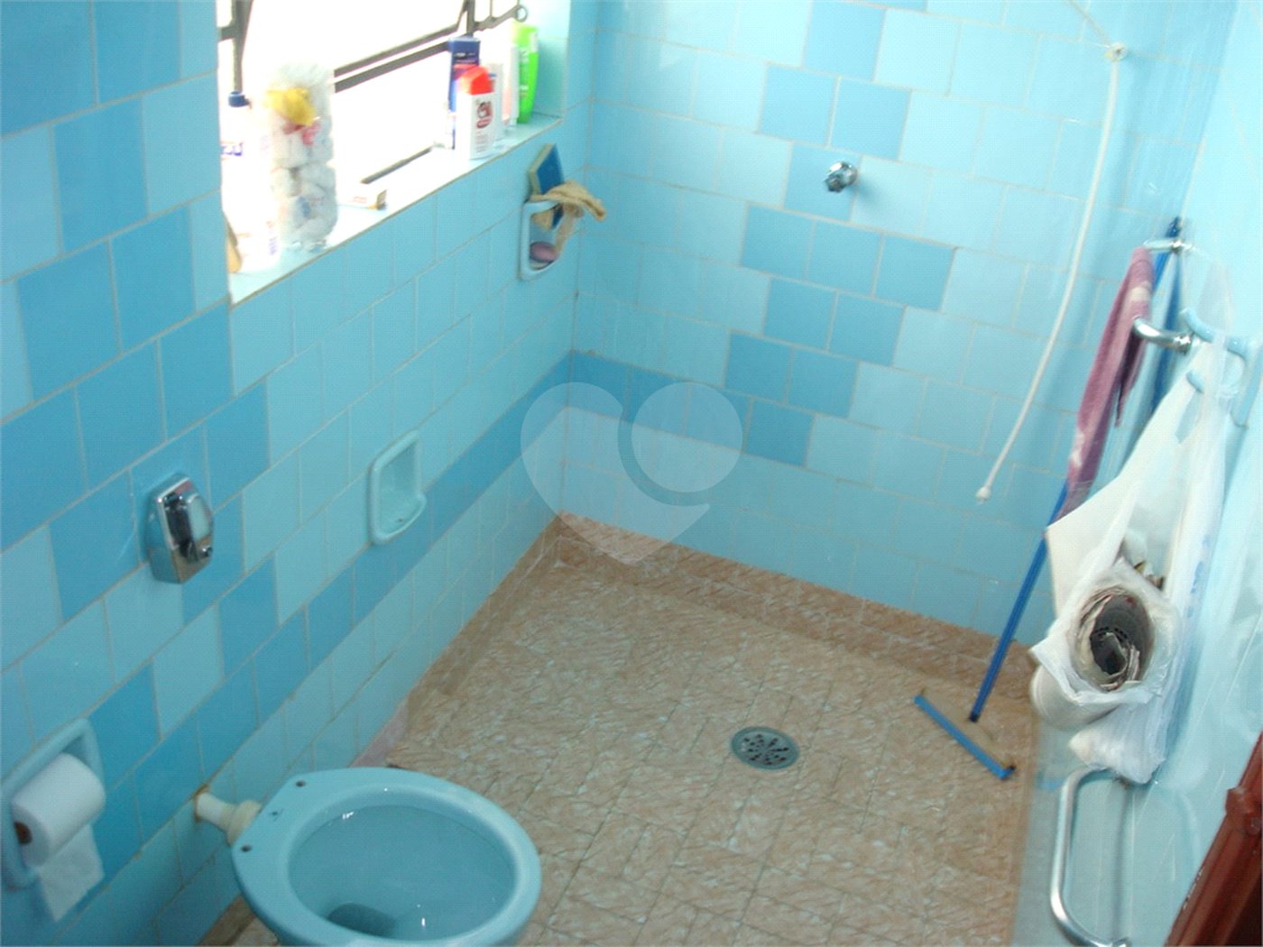Sobrado à venda com 3 quartos em Vila Romanópolis, Ferraz de Vasconcelos, SP