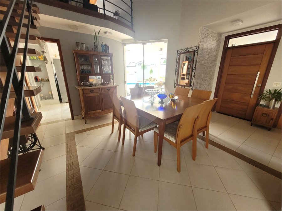 Casa à venda com 3 suítes em Chácara Areal, Indaiatuba, SP