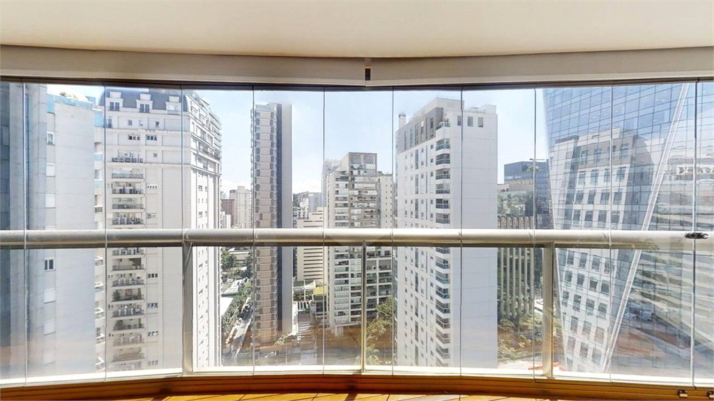 Cobertura à venda com 2 suítes em Itaim Bibi, São Paulo, SP