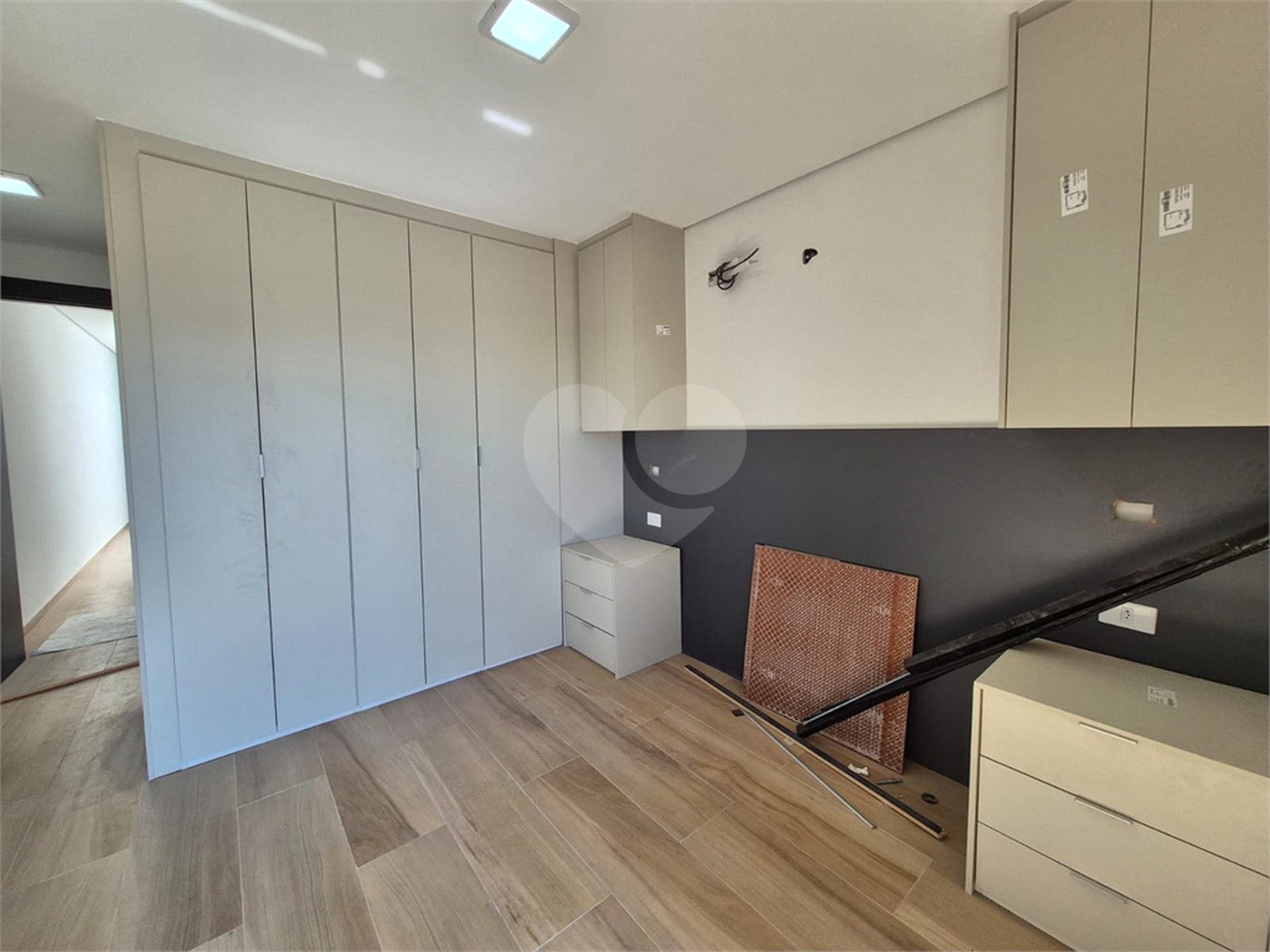 Sobrado à venda com 3 quartos, sendo 1 suíte, em Cidade dos Bandeirantes, São Paulo, SP