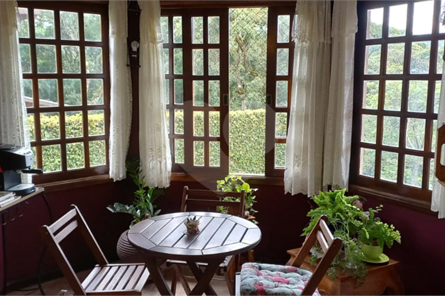 Casa à venda com 4 suítes no condomínio Alpes da Cantareira, Mairiporã - SP