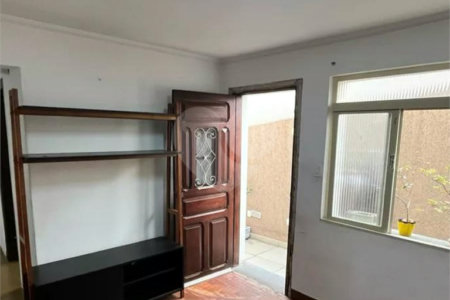 Casa à venda com 4 quartos, sendo 1 suíte, em Água Fria, São Paulo, SP