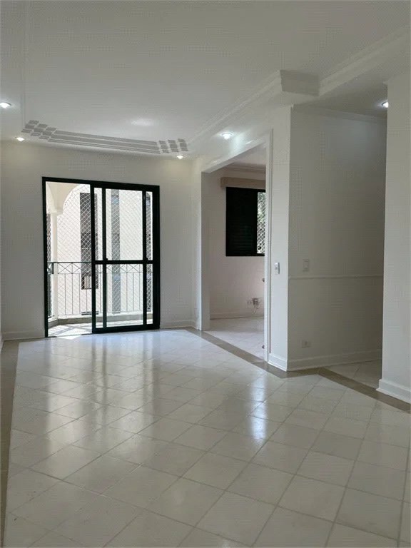 Apartamento à venda com 3 quartos, sendo 1 suíte, em Vila Suzana, São Paulo, SP
