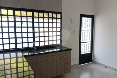Sobrado para alugar com 2 quartos, sendo 1 suíte, no Centro, São Roque, SP