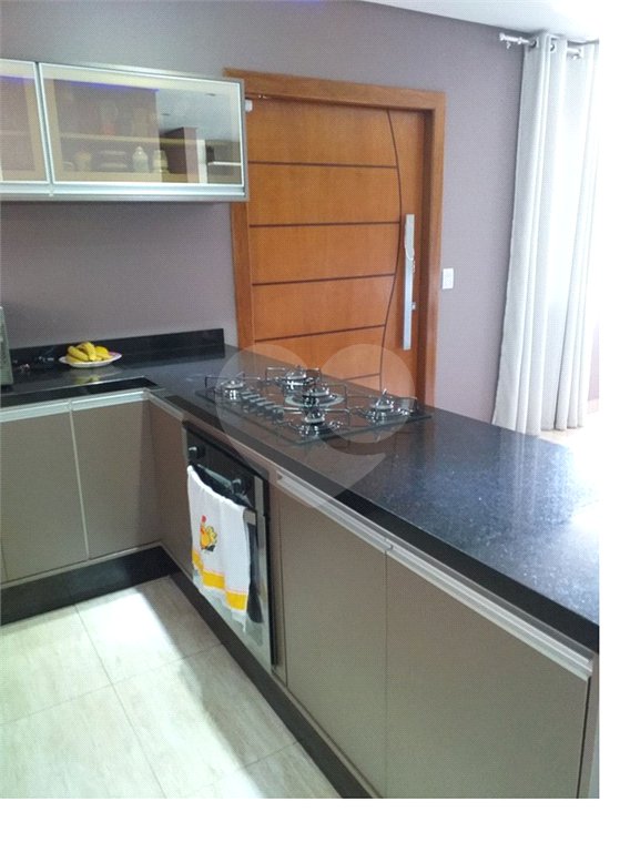 Casa à venda com 3 quartos, sendo 1 suíte, no condomínio Mirante da Mantiqueira, Mairiporã - SP