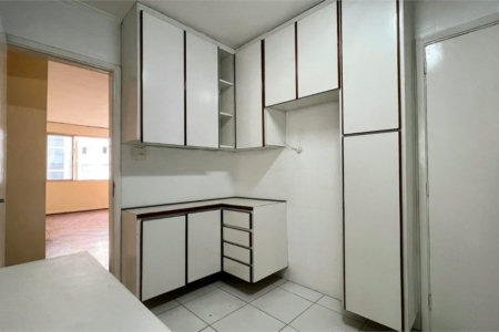 Apartamento à venda com 3 quartos, sendo 1 suíte,  em Pinheiros, São Paulo, SP