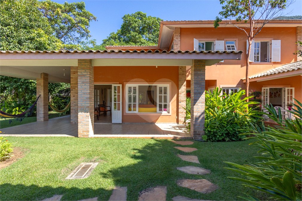 Casa à venda com 6 quartos, sendo 4 suítes, em Barequeçaba, São Sebastião, SP