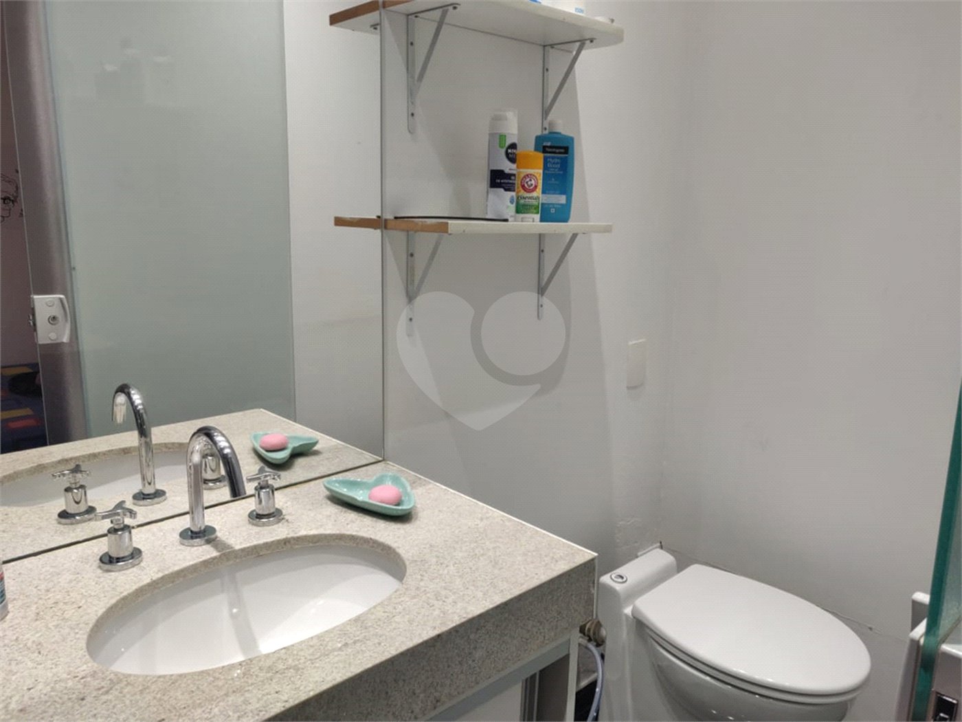Apartamento à venda com 3 quartos, sendo 2 suítes, em Jardim Paulista, São Paulo, SP