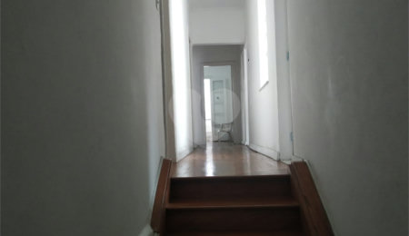 Casa à venda com 7 quartos, sendo 1 suíte,  em Santana, São Paulo, SP