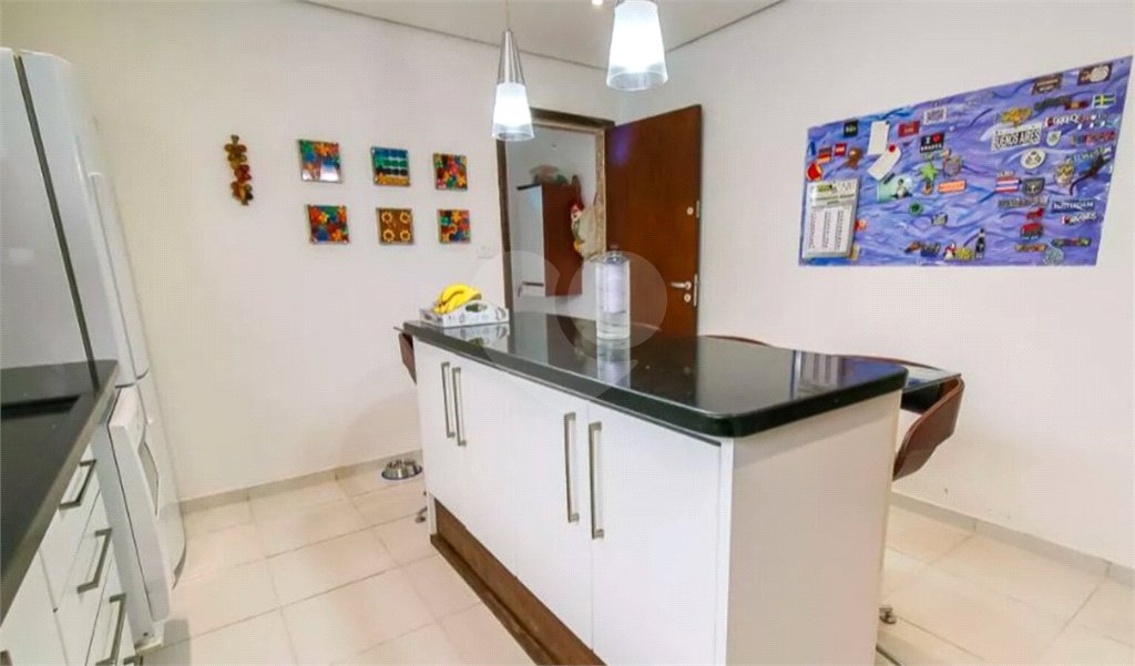 Sobrado à venda com 3 quartos, sendo 1 suíte,  em Jardim Aeroporto, São Paulo, SP