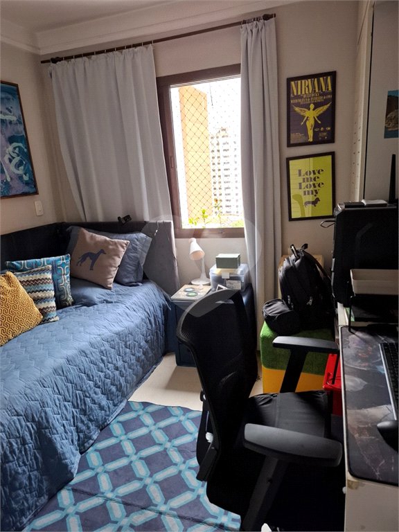 Apartamento à venda com 4 quartos, sendo 2 suítes,  em Brooklin Paulista, São Paulo, SP