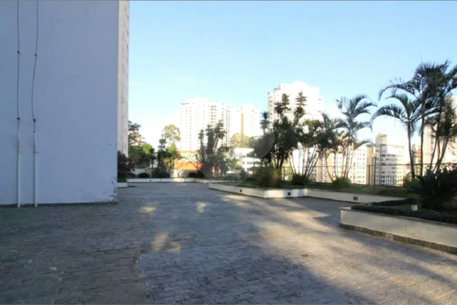 Apartamento à venda com 3 quartos, sendo 1 suíte, em Vila Andrade, São Paulo, SP