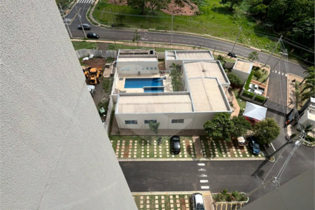 Oportunidade Única no Monte dos Pinheiros – Um lar completo esperando por você