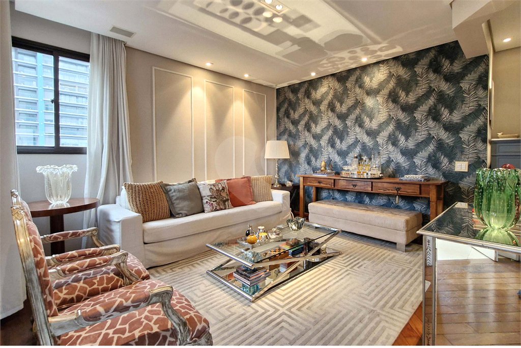 Apartamento à venda com 4 suítes em Moema, São Paulo, SP