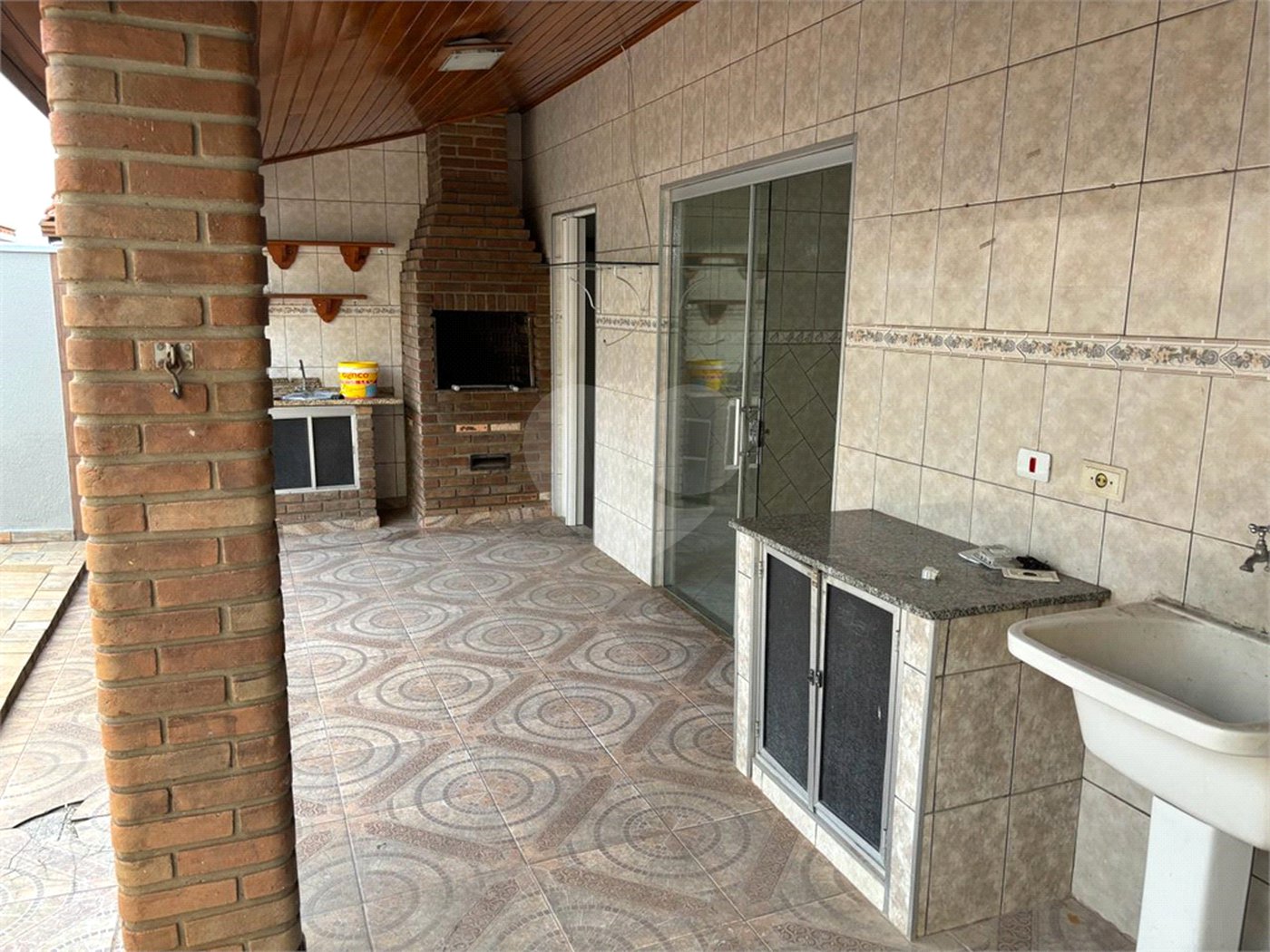 Casa à venda com 3 quartos, sendo 1 suíte, em Jardim São Judas Tadeu, Salto, SP