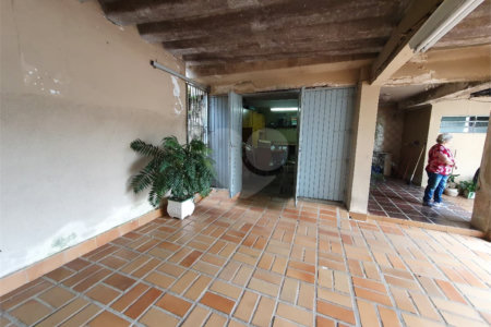 Casa Térrea à venda com 3 quartos, sendo 1 suíte, em Vila Ré, São Paulo, SP