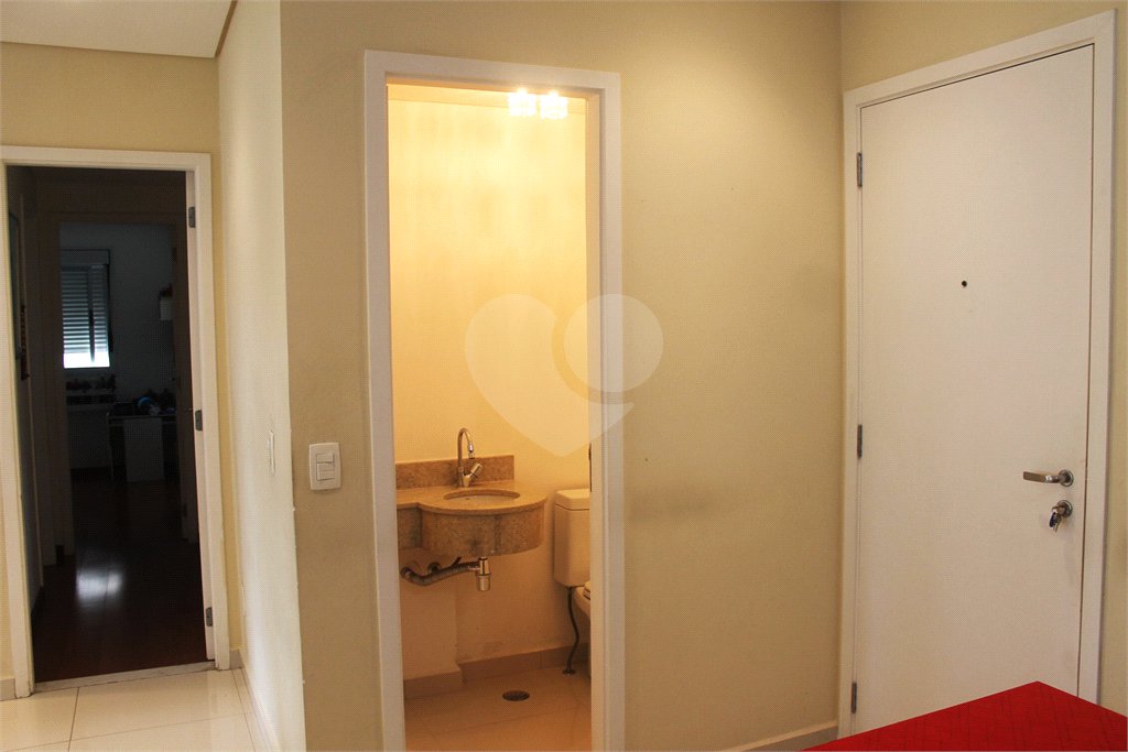 Apartamento à venda com 3 suítes em Vila Gilda, Santo André, SP